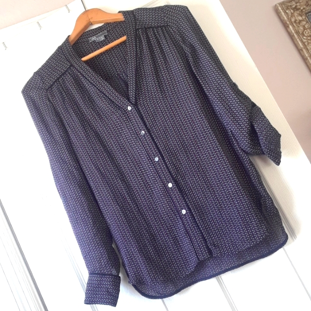 Vince Silk Blouse..Small